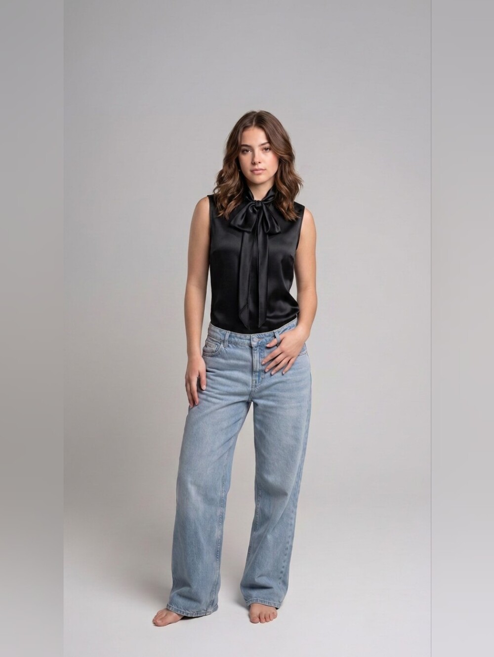 Carolina Herrera Silk Sleeveless Top With Neck Bow